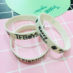VÒNG TAY. LẮC TAY CAO SU TFBOYS COMBO 5 CÁI 