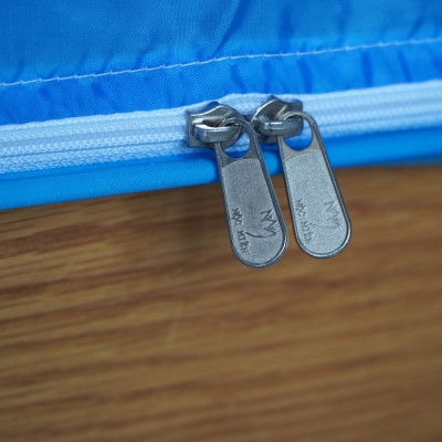 Màn Chụp Tự Bung Đỉnh Vuông Cao Cấp Mộc Miên - Màu Trắng Viền Xanh ( Hình thật )