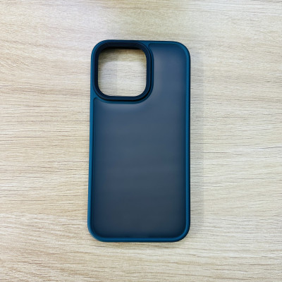 Ốp lưng Likgus lưng nhám viền màu dành cho iPhone 13 Pro - hàng chính hãng