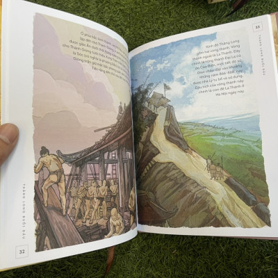 [Bộ LỊCH SỬ VIỆT NAM BẰNG TRANH] - BÌA CỨNG - IM MÀU TOÀN BỘ - NXB TRẺ - [Thăng Long buổi đầu] -