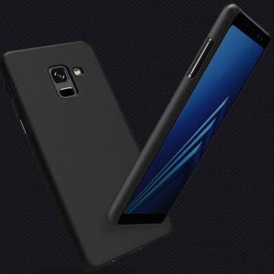 Ốp lưng sần cho Samsung Galaxy A8 Plus 2018 hiệu nillkin mặt lưng nhung mịn, chống sốc cực tốt - Hàng nhập khẩu
