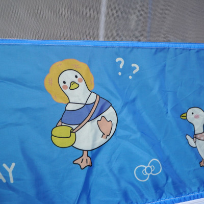 Màn Chụp Tự Bung Đỉnh Vuông Cao Cấp Mộc Miên - Màu Trắng Viền Xanh ( Hình thật )