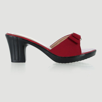 Dép nữ thời trang Huy Hoàng đế vuông màu đen HT7945