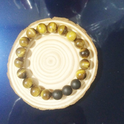 Vòng tay đá mắt hổ thiên nhiên, hợp phong thủy nam nữ, kèm bản Photocopy Giấy kiểm định SP mẫu + Túi nhung cung hỷ