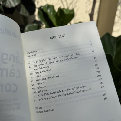Sách - Lắng nghe cảm xúc con trẻ (Nhã Nam HCM)