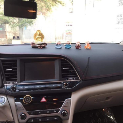 Thảm da Taplo vân carbon Cao cấp dành cho xe Toyota Camry 2019