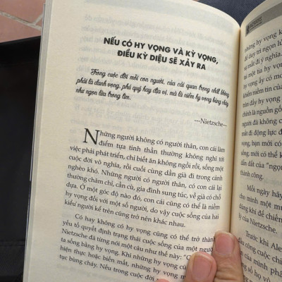 TÔI LUYỆN NÊN "QUẢ TIM THÉP" - Diệp Châu - Miyeong Dịch - Bizbooks