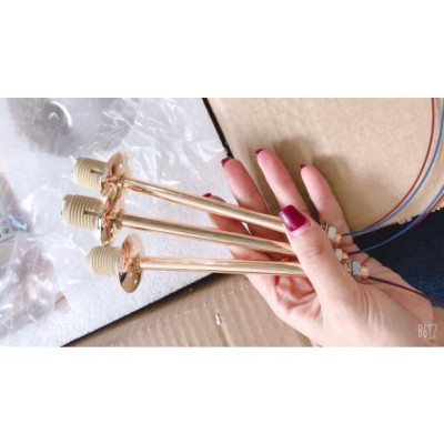 Đèn thả 12 bóng - đang có bóng led DT