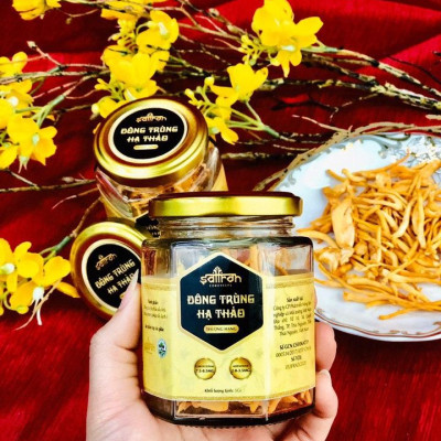 Set quà tặng nhụy hoa nghệ tây Saffron Jahan 1G + Đông trùng hạ thảo + Mật ong Saffron đông trùng hạ thảo
