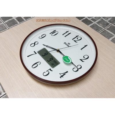 Đồng Hồ Treo Tường KIM TRÔI EASTAR Tròn Kim Điện tử - LỊCH Vạn Niên và NHIỆT KẾ Điện tử - Mặt Trắng – Tặng 2 Pin Maxell