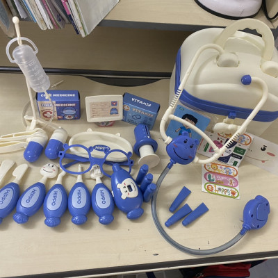 Bộ Đồ chơi bác sĩ cho bé trai gái cao cấp, mô phỏng thiết bị y tế thật
