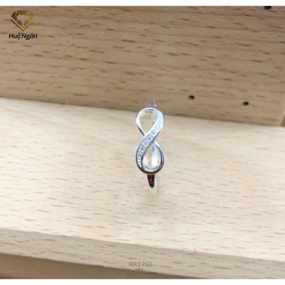 Nhẫn bạc 925 Huệ Ngân - vô cực RR1792