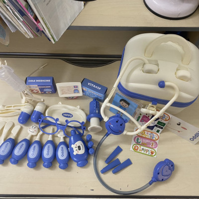 Bộ Đồ chơi bác sĩ cho bé trai gái cao cấp, mô phỏng thiết bị y tế thật