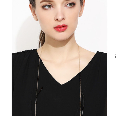 Dây xích đeo mắt kính thời trang ngôi sao