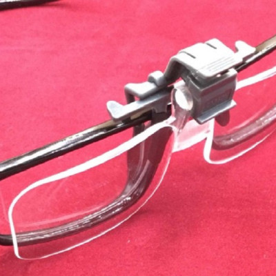  Kính lúp kẹp mắt kính Carson OD-14 Clip&Flip 2x - Hàng Chính Hãng