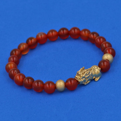 Vòng đeo tay đá Mã Não đỏ 6 ly cẩn Tỳ Hưu inox vàng VMNOTHHBV6 - hợp mệnh Hỏa, mệnh Thổ