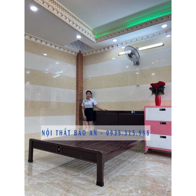 Giường sắt khung hộp kiểu mới bọc simili - Kích thước 1m6x2m - Giao hàng nhanh HCM