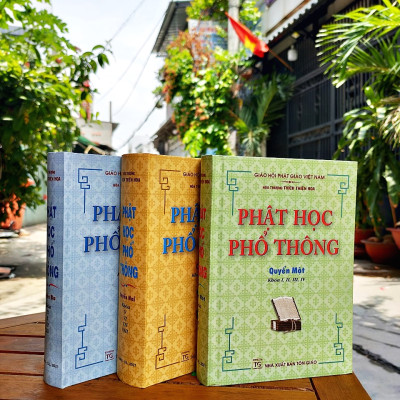 Phật Học Phổ Thông (3 tập, bìa cứng, gáy tròn) - Bookcity