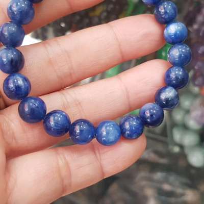 Vòng tay nữ đá kyanite tự nhiên cao cấp hay đá Sapphire nước xanh dương Đậm bóng đẹp 8,5mm nữ mệnh Thủy mệnh Mộc đeo ạ