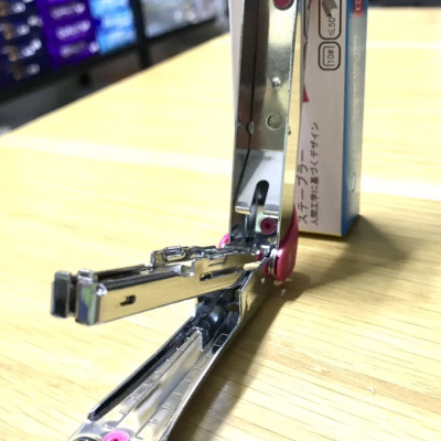 Bấm Kim Số 10 Kidario HD-10N (16 Tờ)-Giao Màu Ngẫu Nhiên