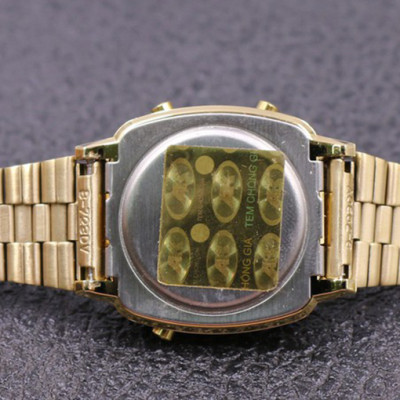 Đồng Hồ Điện Tử Nữ Casio LA670WGA-6DF Dây Kim Loại