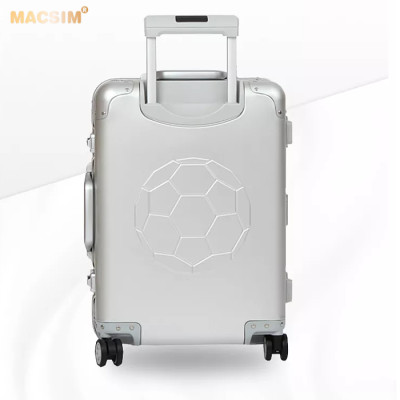  [XẢ KHO GIÁ SỐC – GIẢM 50%]  Vali hợp kim nhôm nguyên khối Macsim MS1313 24inches – lỗi cực nhỏ về sơn gần logo