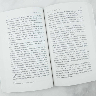 Crazy Rich Asians (Movie Tie-In Edition) - Con nhà siêu giàu Châu Á