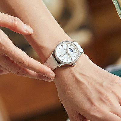 Đồng hồ nữ chính hãng I&W CARNIVAL IW582G-1 Kính sapphire ,chống xước ,Chống nước 30m ,Bảo hành 24 tháng,Máy cơ (Automatic),dây da cao cấp, thiết kế đơn giản dễ đeo