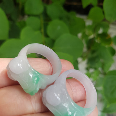 Nhẫn Tỳ Hưu Mới Nam Ni 20mm Đá Cẩm Thạch Tự Nhiên Trắng Xanh Ngọc Bóng Đẹp Size Nhẫn đk 20mm x bản 12mm ạ