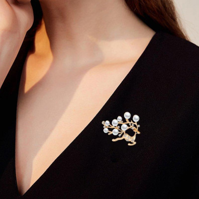 Ghim Cài Áo Kim Loại Sang Trọng – Biểu Tượng Của Phong Cách & Đẳng Cấp