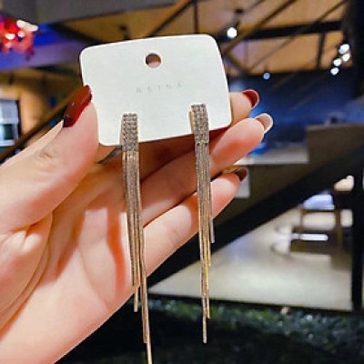 Earrings nữ đeo tai dáng dài màu vàng sành điệu