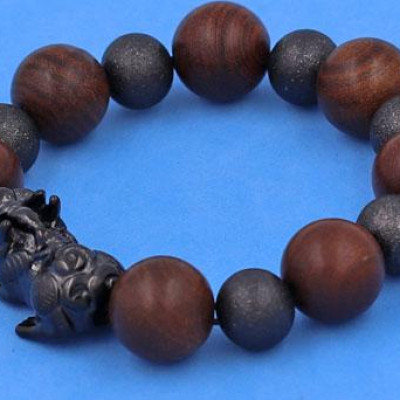 Chuỗi tay Gỗ Đàn Hương Nâu size 18 ly mix Tỳ Hưu Inox - Chuỗi size XXXL