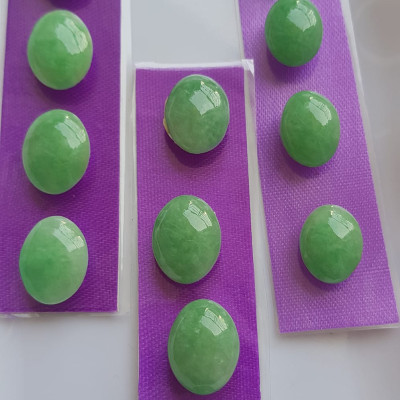 BỘ Lắc Tay Mới Oval 4 viên Xanh Ngọc Tươi đều bóng đẹp Size Dài 16mm x Ngang 12mm x cao 5mm Đá Ngọc Cẩm Thạch tự nhiên Nữ mệnh mộc hỏa thủy bọc vàng đeo đẹp sang món quà tặng ý nghĩa gửi đến Mẹ và người thân ạ