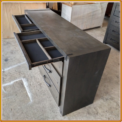 Tủ 6 ngăn kéo Tundo màu nâu tay nắm giả cổ 150 x 44 x 81 cm