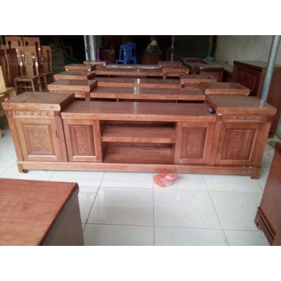 kệ tivi gỗ tư nhiên giá thật