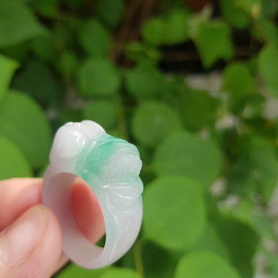 Nhẫn Tỳ Hưu Mới Nam Ni 20mm Đá Cẩm Thạch Tự Nhiên Trắng Xanh Ngọc Bóng Đẹp Size Nhẫn đk 20mm x bản 12mm ạ