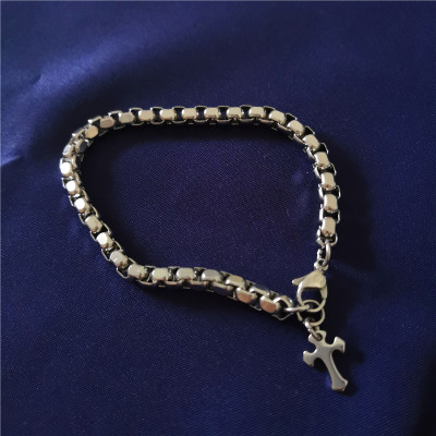 Lắc tay titan hợp kim không gỉ cá tính unisex chữ thập