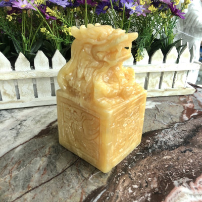 Ấn Rồng phong thủy đá ngọc Hoàng Long - Cao 15 cm