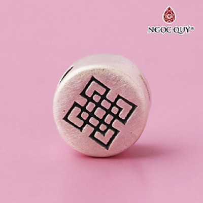 Charm bạc xỏ ngang họa tiết đồng tiền - Ngọc Quý Gemstones