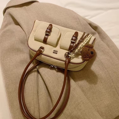 Túi xách nữ công sở dáng ngang cao cấp BEE GEE TN1142