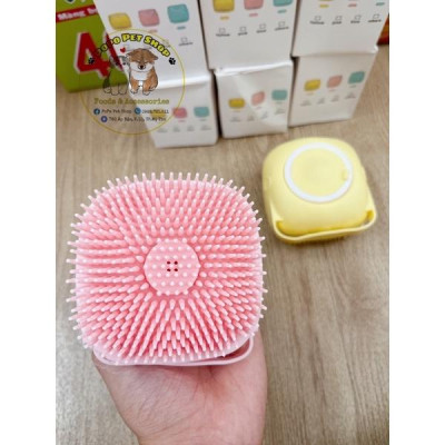 Bàn Chải Tắm Cho Chó Mèo - Bằng Silicon Mềm Mại Có Chỗ Đựng Sữa Tắm Tạo Bọt Tiện Dụng