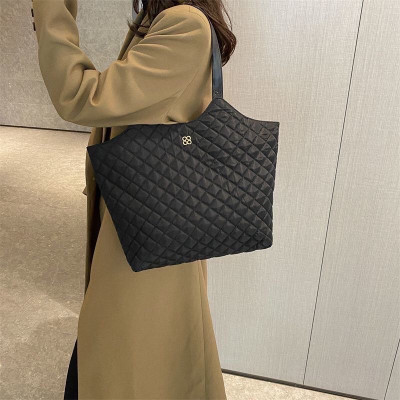 Túi xách nữ cỡ lớn thời trang phong cách rhiện đại trẻ trung , túi đeo vai thời trang dung tích lớn