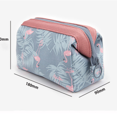 Túi đựng mỹ phẩm hoa văn Brahma Flamingo-Giao màu , họa tiết ngẫu nhiên - Hàng chính hãng 