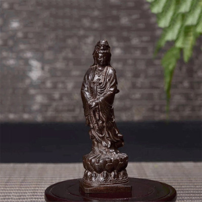 Tượng Quan Âm bằng gỗ trang trí phong thủy