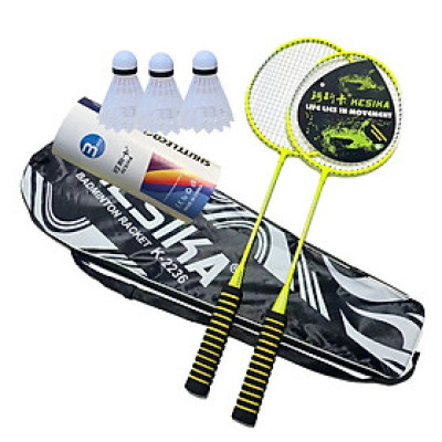 Set  2  cây vợt cầu lông chơi thể thao , hợp kim nhôm , kèm túi đựng ,  tặng 3 quả cầu ,tay cầm được làm bằng gỗ , lót ngoài đệm mút  chắc tay  ,giúp cầm nắm vợt được chắc chắn , dễ dàng