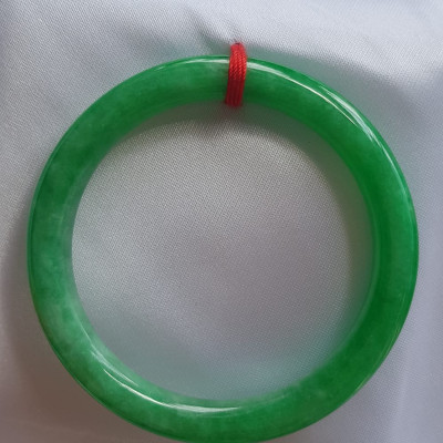  Vòng tay nữ đá cẩm thạch Lý Đậu 48mm Size vòng 48mm x cọng 7mm xanh ngọc bông đậu Nữ tay nhỏ 30kg - 48kg đeo ạ