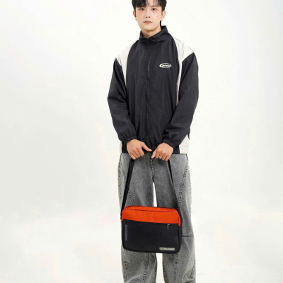 Túi Đeo Chéo Simplecarry Daycross Thiết Kế Thời Trang Gọn Nhẹ Tiện Dụng Để Được Laptop 13 Inch Và Các Phụ Kiện Hàng Ngày - Hàng Chính Hãng