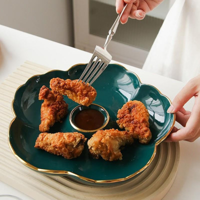 Đĩa sứ chia ngăn | Đĩa chia ngăn đựng nước chấm , gia vị chất liệu sứ kẻ vàng kim hình trái tim - hình hoa Decor 2022