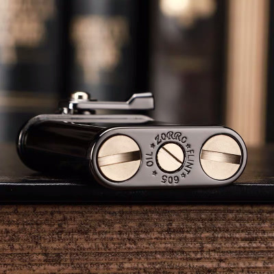 Vỏ Hộp Quẹt Bật Lửa Xăng Zorro Z605 Nhiều Màu - Dùng Xăng Bấc Đá Cao Cấp