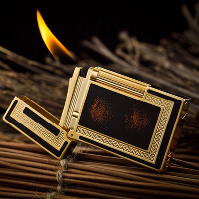 Vỏ Hột Quẹt Bật Lửa Upon D01V Họa Tiết Sơn Mài Đen Nhũ Đỏ Viền Vàng - Dùng Gas Đá Cao Cấp